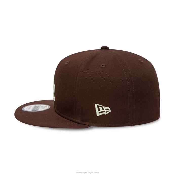 FFTN1853 New Era boné snapback 9fifty marrom escuro com patch de cogumelo la dodgers