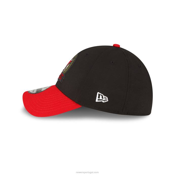 FFTN2175 New Era tampa bay buccaneers nfl salute to service boné preto 39thirty stretch fit