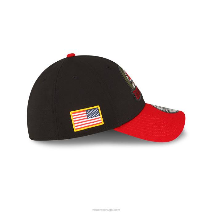 FFTN2175 New Era tampa bay buccaneers nfl salute to service boné preto 39thirty stretch fit