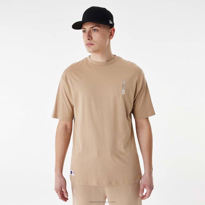FFTN2840 New Era camiseta oversized marrom com logo empilhado detroit tigers mlb