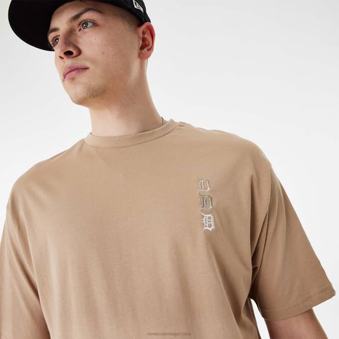 FFTN2840 New Era camiseta oversized marrom com logo empilhado detroit tigers mlb