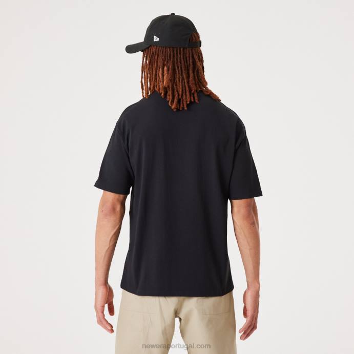 FFTN2856 New Era camiseta oversized preta contemporânea