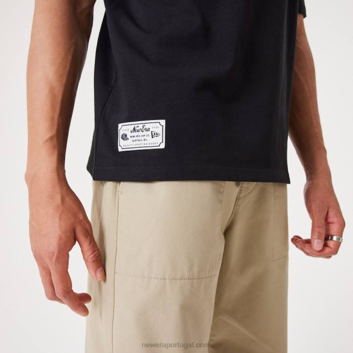 FFTN2856 New Era camiseta oversized preta contemporânea