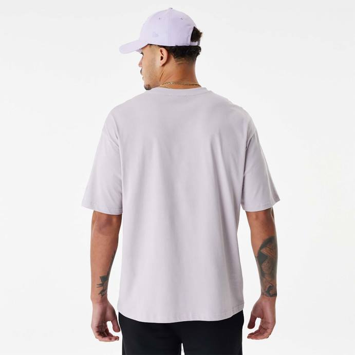 FFTN2870 New Era camiseta oversized roxa com logo empilhado do new york yankees mlb