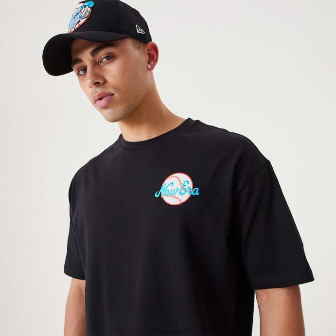 FFTN2886 New Era t-shirt oversized preta com gráfico de basebol Heritage