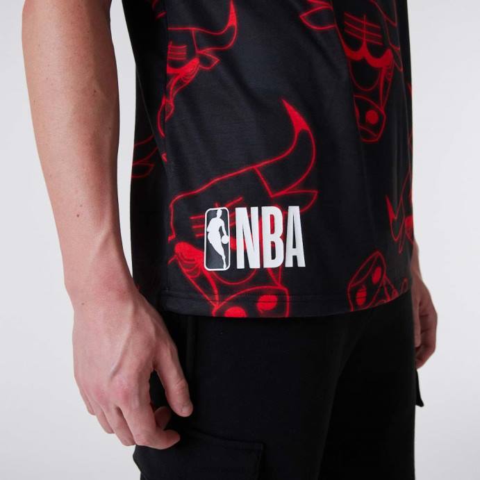 FFTN2889 New Era Chicago Bulls Camiseta preta com estampa neon