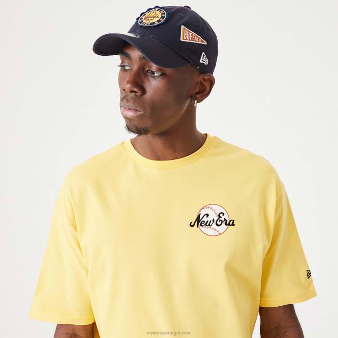 FFTN2900 New Era t-shirt oversized amarela escura com gráfico de ursos Heritage