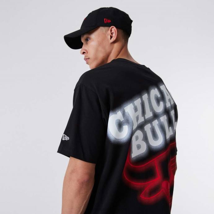 FFTN2903 New Era chicago bulls camiseta preta oversized neon