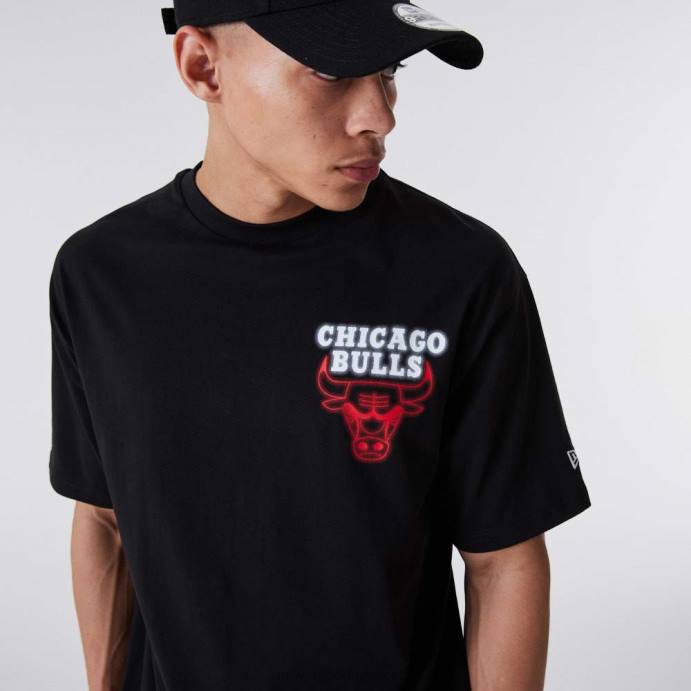 FFTN2903 New Era chicago bulls camiseta preta oversized neon