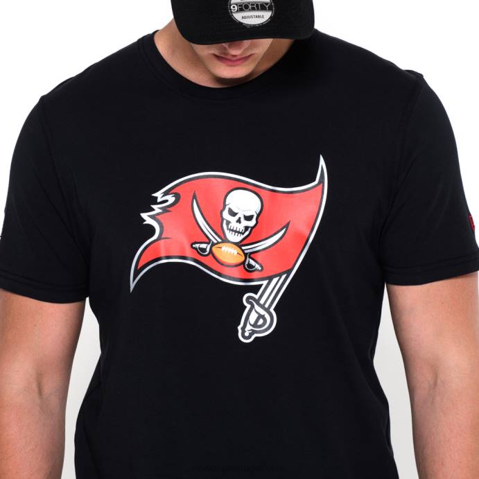 FFTN2924 New Era Tampa Bay Buccaneers Camiseta preta com logo da equipe