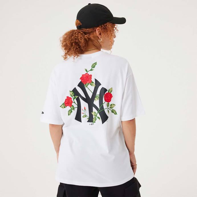 FFTN2927 New Era t-shirt oversized branca com estampa floral new york yankees mlb