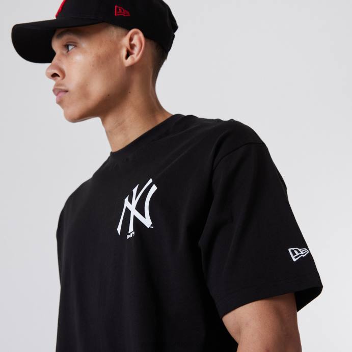 FFTN2945 New Era camiseta preta com logo do new york yankees