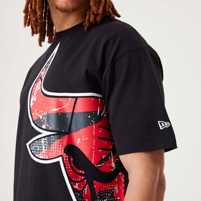 FFTN2969 New Era chicago bulls nba camiseta oversized preta com logo do time grande