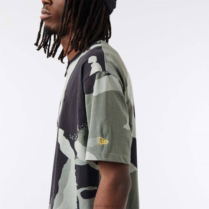 FFTN3059 New Era camiseta oversized preta com estampa camuflada