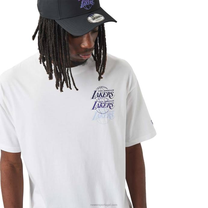FFTN3075 New Era la lakers nba camiseta oversized branca empilhada