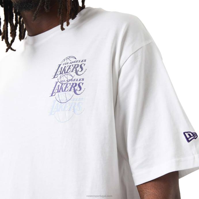 FFTN3075 New Era la lakers nba camiseta oversized branca empilhada