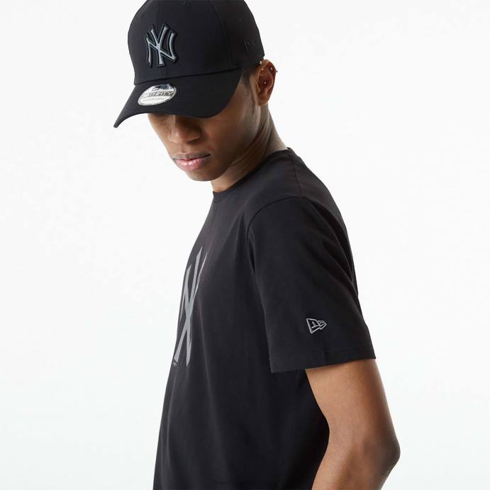 FFTN3098 New Era New York Yankees Camiseta preta com estampa reflexiva