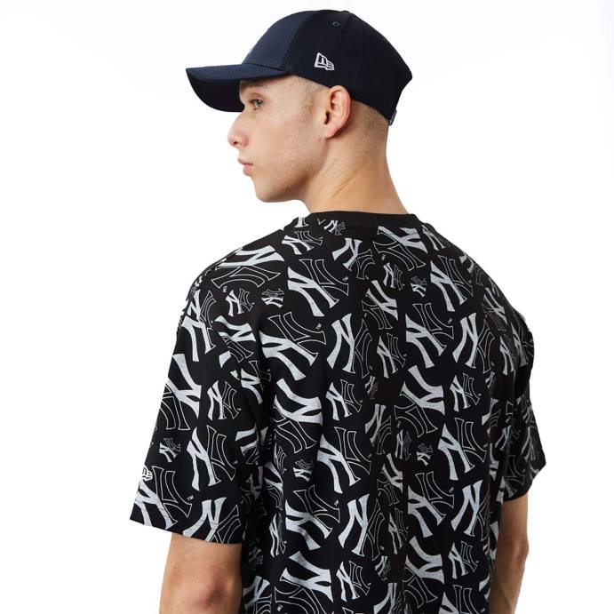 FFTN3101 New Era camiseta oversized preta com estampa de logo new york yankees