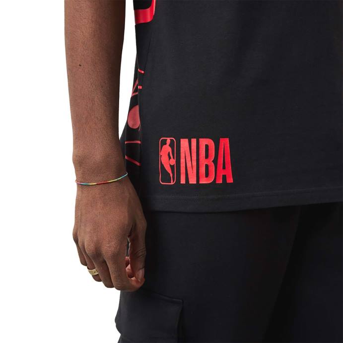 FFTN3141 New Era camiseta preta chicago bulls nba side logo