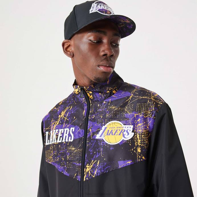 FFTN2568 New Era la lakers nba jaqueta preta com estampa all over