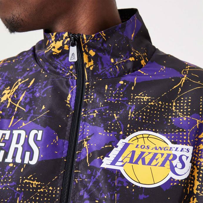 FFTN2568 New Era la lakers nba jaqueta preta com estampa all over