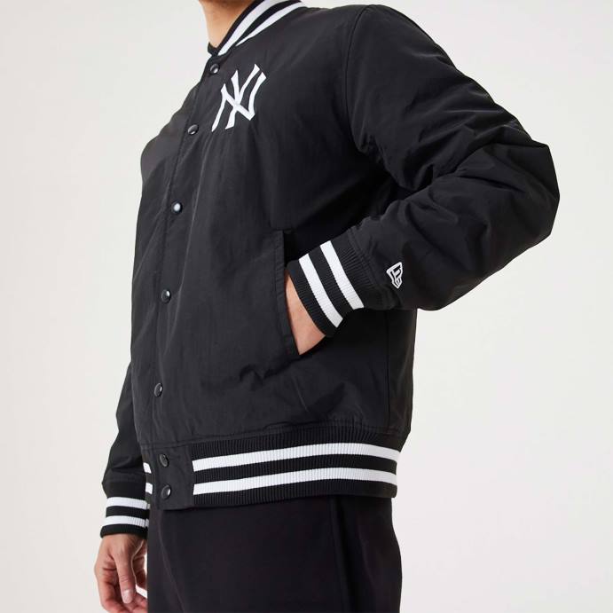 FFTN2573 New Era Jaqueta bomber preta New York Yankees MLB Team Logo
