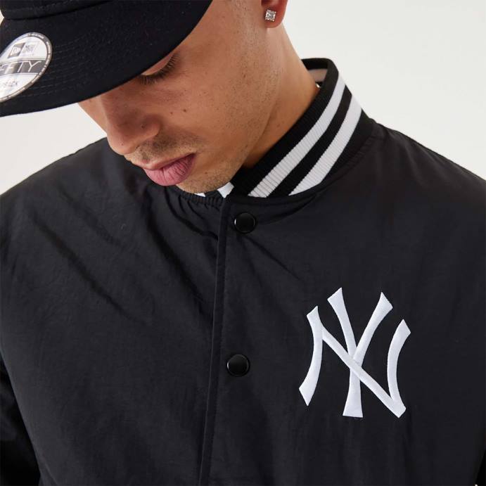FFTN2573 New Era Jaqueta bomber preta New York Yankees MLB Team Logo