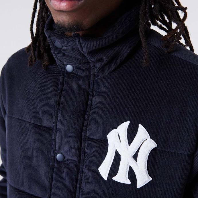 FFTN2575 New Era Jaqueta puffer New York Yankees mlb com cordão marinho