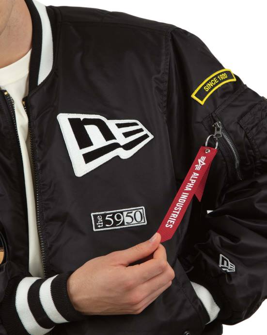 FFTN2580 New Era Jaqueta bomber preta reversível Alpha Industries