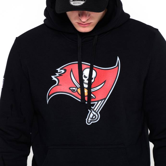 FFTN2734 New Era Tampa Bay Buccanneers Moletom preto com logo da equipe