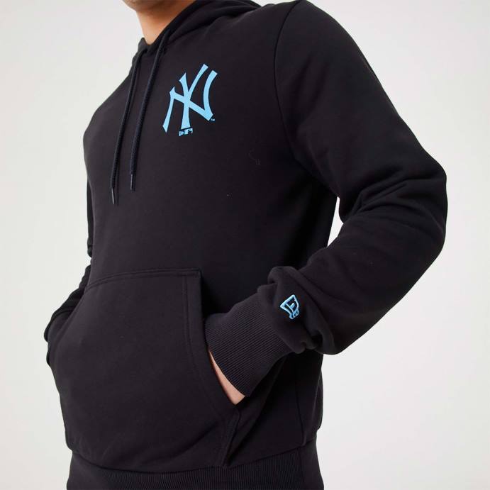 FFTN2776 New Era New York Yankees MLB League Essential Moletom Pulôver Preto