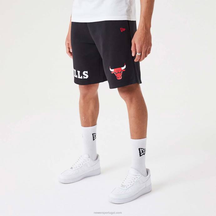 FFTN2635 New Era Chicago Bulls Short preto oversized nba wordmark
