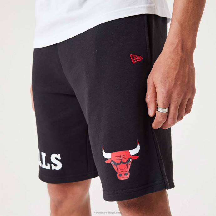 FFTN2635 New Era Chicago Bulls Short preto oversized nba wordmark